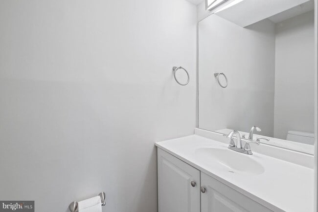 Building Photo - 3030 Piano Ln