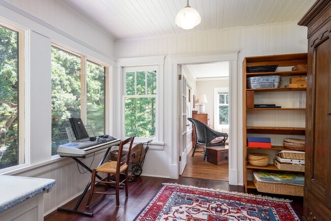 Building Photo - Vintage Craftsman Atherton Estate with Mod...