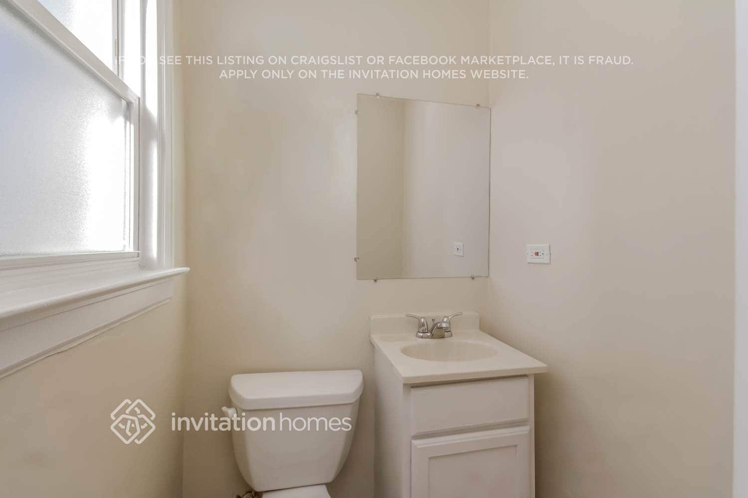 Building Photo - 9326 S 54th Ct