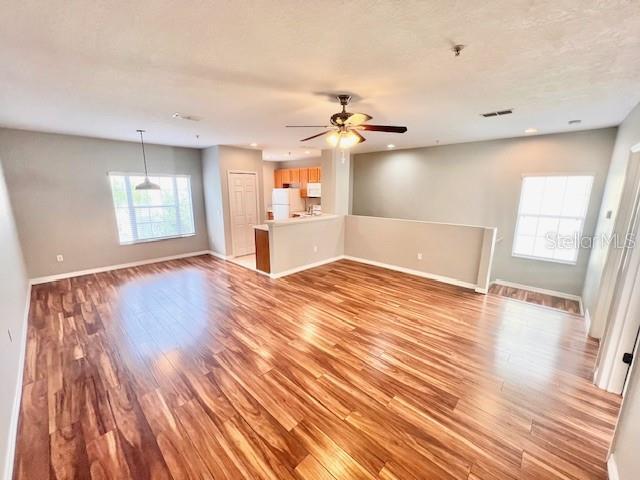 Building Photo - 447 Old Farm Ln
