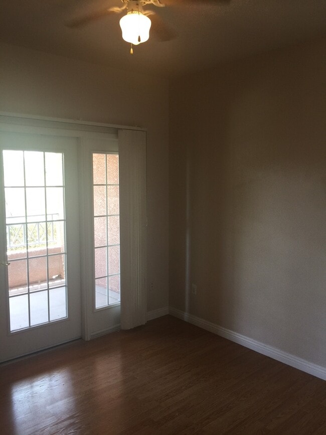 Building Photo - Perfect 2 bed/2 bath condo in Summerlin!