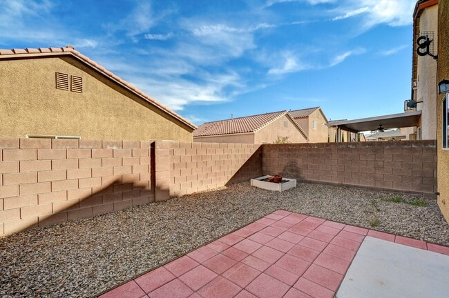 Building Photo - 4 Bedroom Near Spring Valley— Your Next Chapter Starts Here!