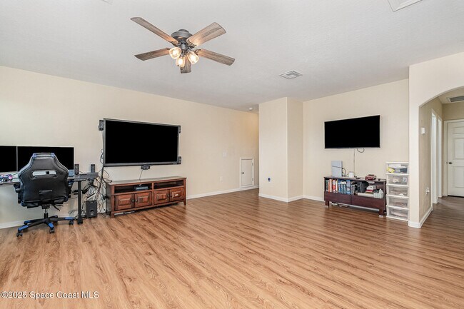 Building Photo - 4109 Alligator Flag Cir