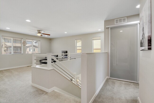 Building Photo - 14055 Touchstone St