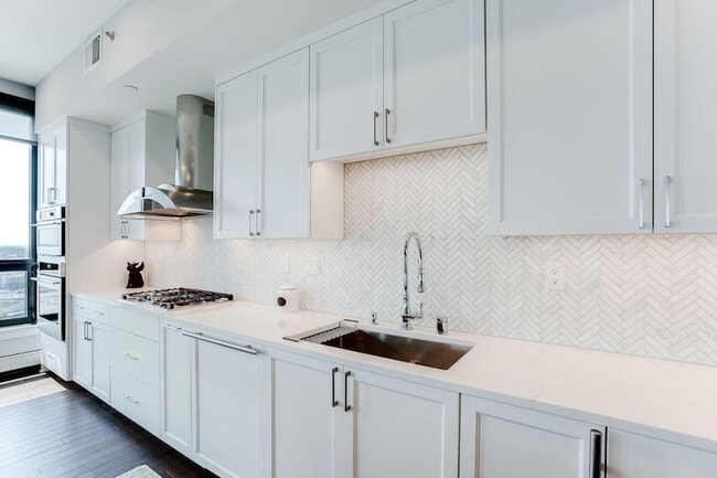 Building Photo - 1240 S 2nd St