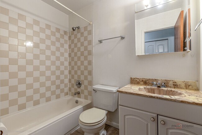 Building Photo - 1147 Miller Ln