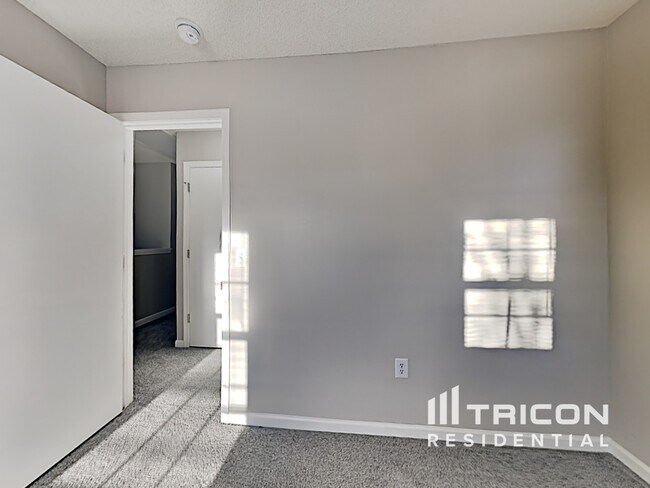 Building Photo - 434 Tribune Dr