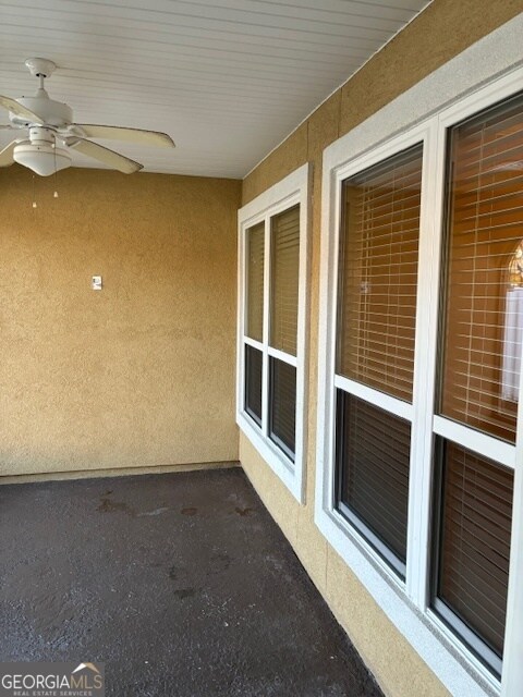 Building Photo - 102 Miller Ct