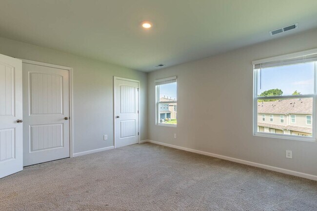 Building Photo - 626 Longtail Ln