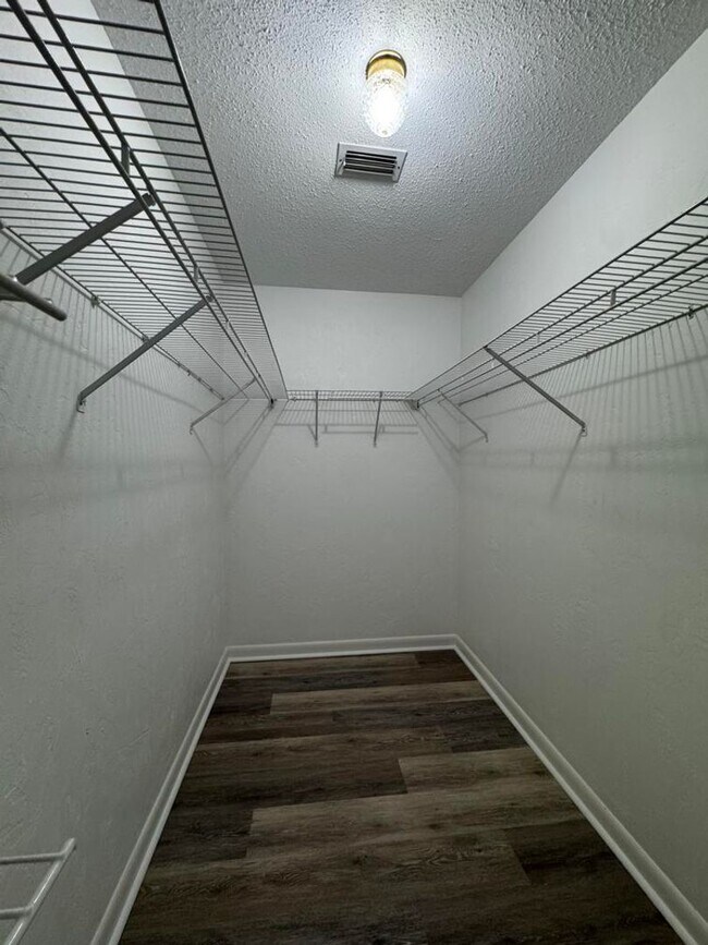 Building Photo - 3/2.5 in Oak Forest of Ormond Beach