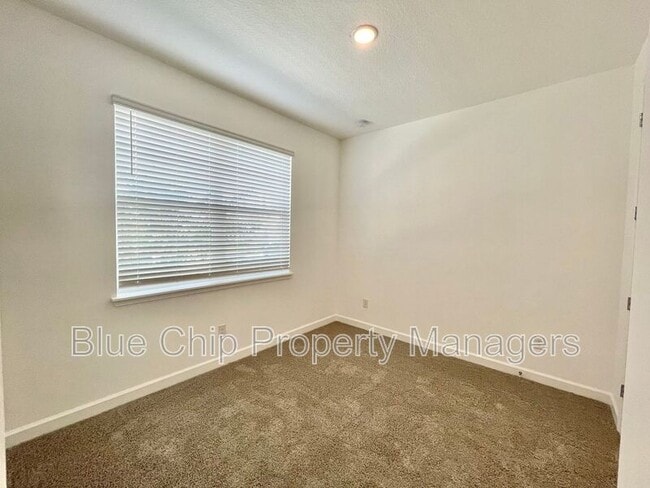 Building Photo - 12101 Via Caselli Ln