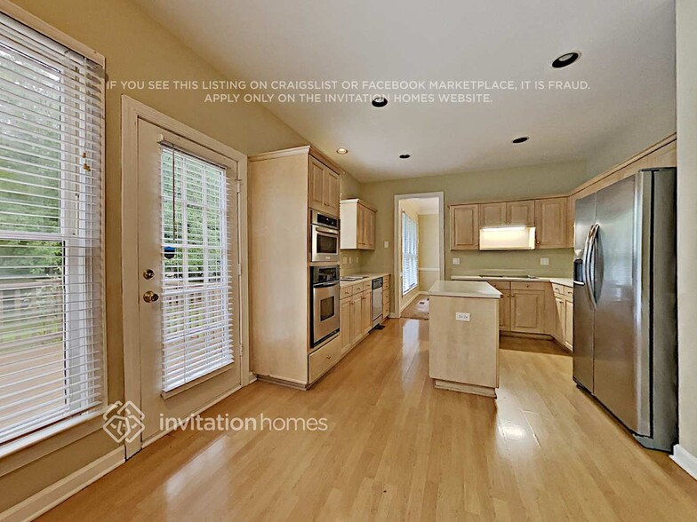 Building Photo - 9421 Arborview Ct