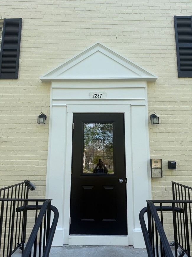 Building Photo - 2BR Condo in Alexandria near metro