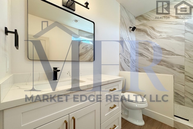 Building Photo - 3Bed/2.5Bath Townhouse in Sedona! FIRST MO...