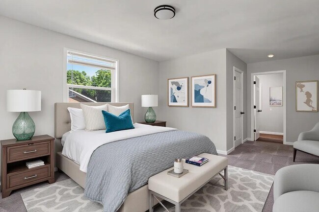 Building Photo - 1844 Brier Ln