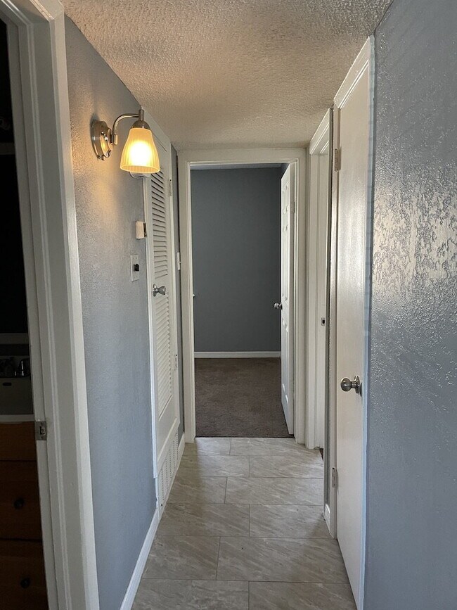 Building Photo - 8137 Staghorn Dr