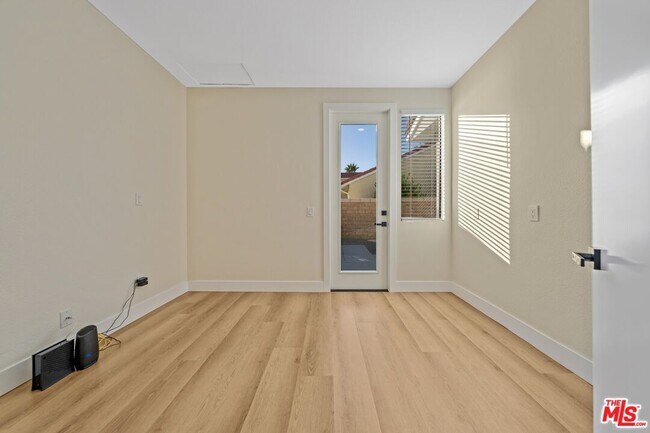 Building Photo - 70895 Ironwood Dr