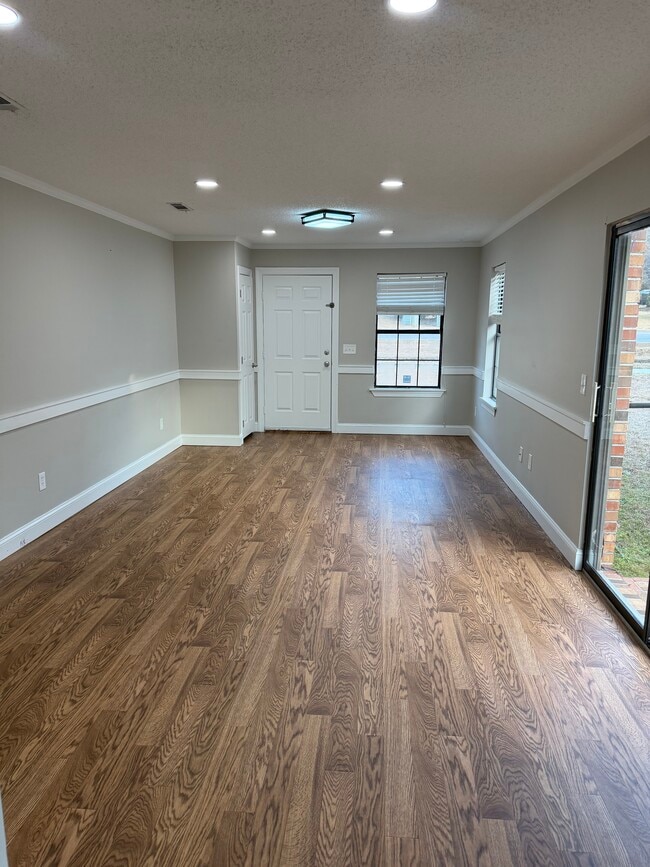 Building Photo - 29 West Blvd