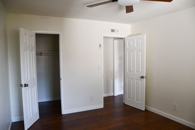 Building Photo - 12071 Laguna St