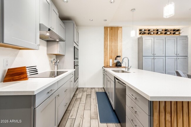 Building Photo - 4416 N 27th Way