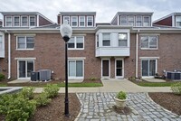 Building Photo - 142 Quincy Shore Dr