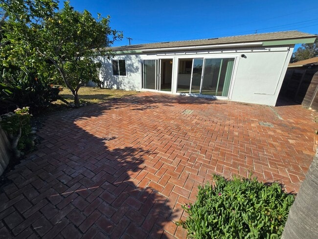 Building Photo - Clairemont 3-Br., 2 Ba. Home Cul-De-Sac