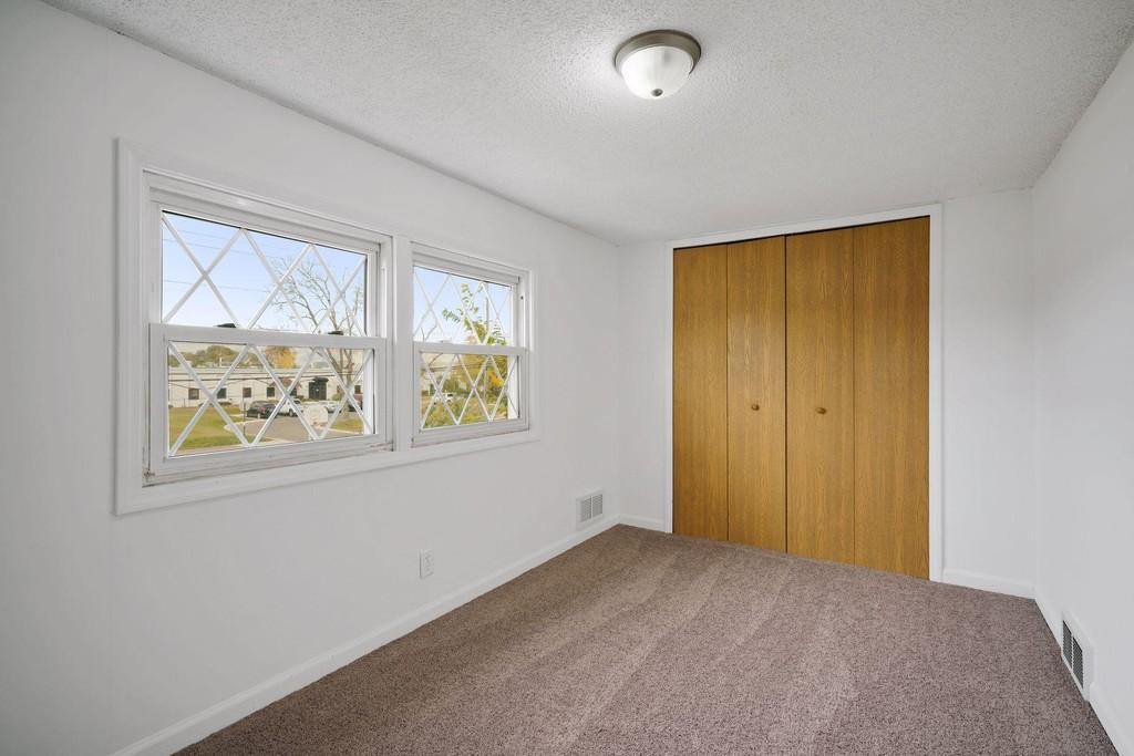 Building Photo - 5060 Hughes Ave NE