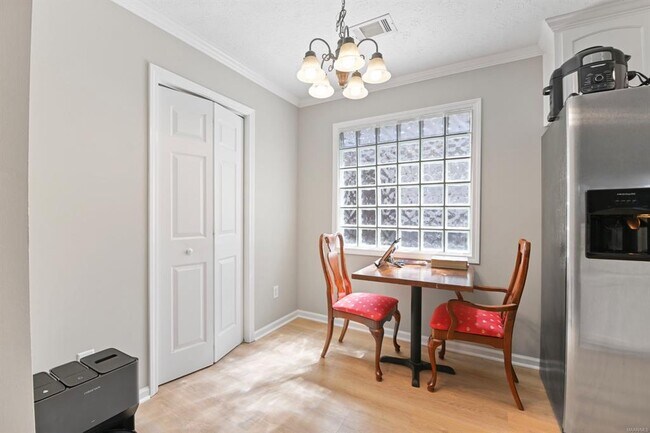 Building Photo - 1225 Westfield Ln