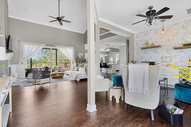 Building Photo - 500 Turnberry Ln