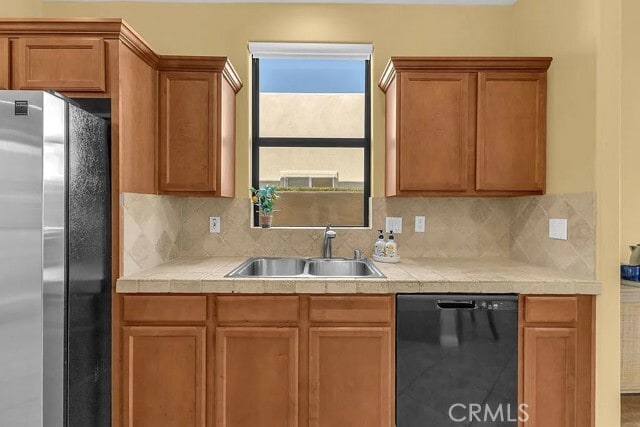 Building Photo - 54052 Avenida Martinez