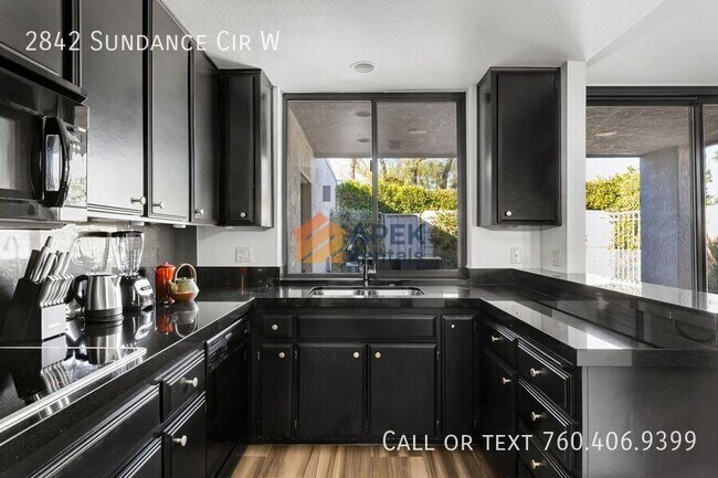 Building Photo - 2842 Sundance Cir W