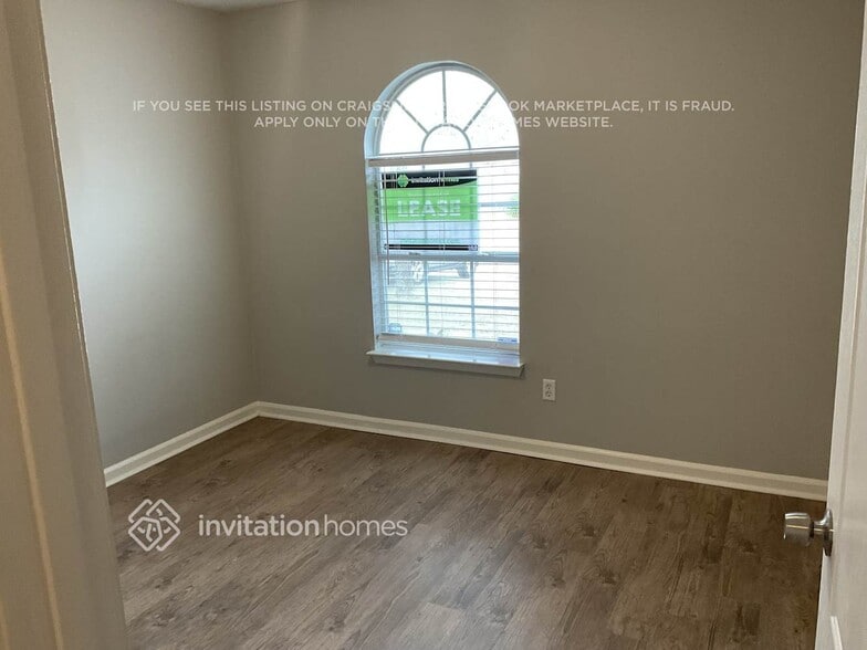 Building Photo - 3852 Autumn Leaf Ct