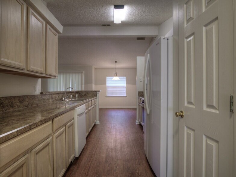 Building Photo - 1336 Marsh Grass Ct