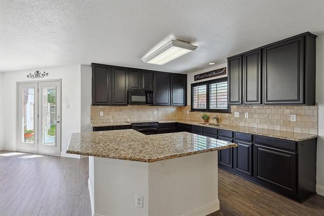 Building Photo - 10740 Irish Glen Trail