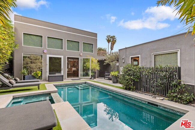 Building Photo - 329 Westbourne Dr