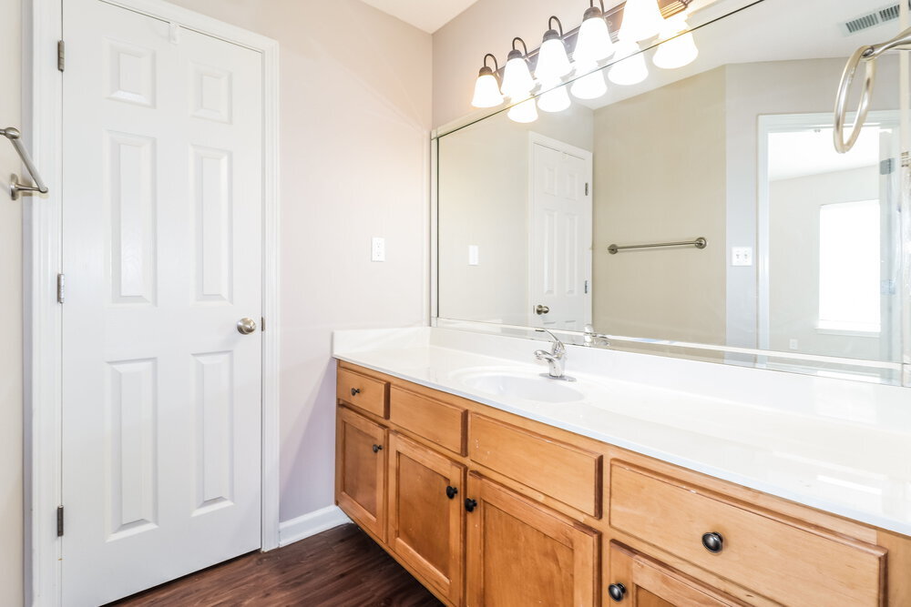 Building Photo - 7972 Ridgedale Dr