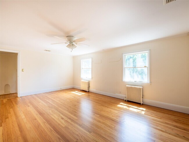 Building Photo - 91 Pickwick Rd