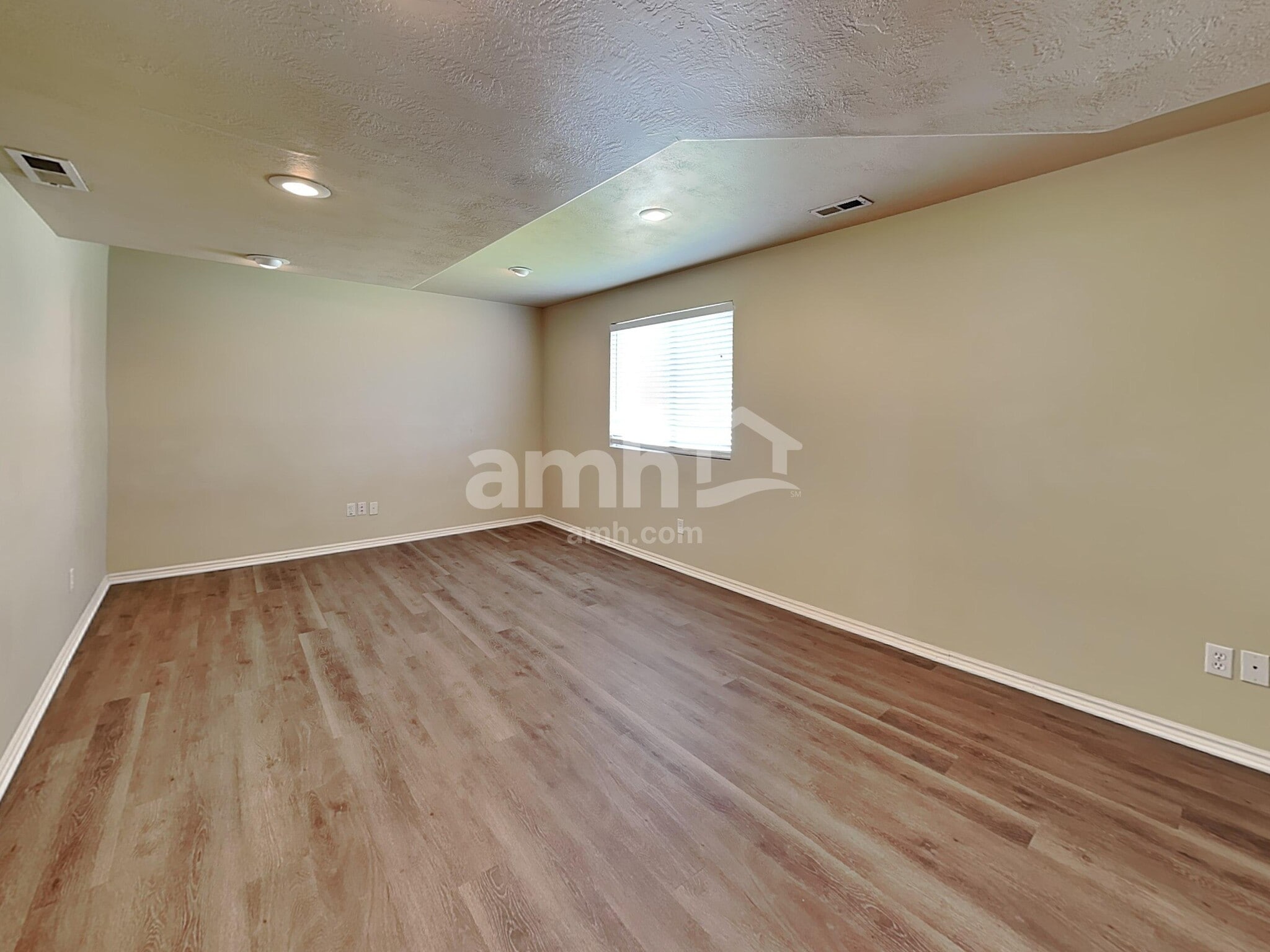 Building Photo - 11963 S Powder Cv