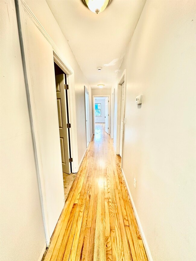 Building Photo - 53 Williams Ave