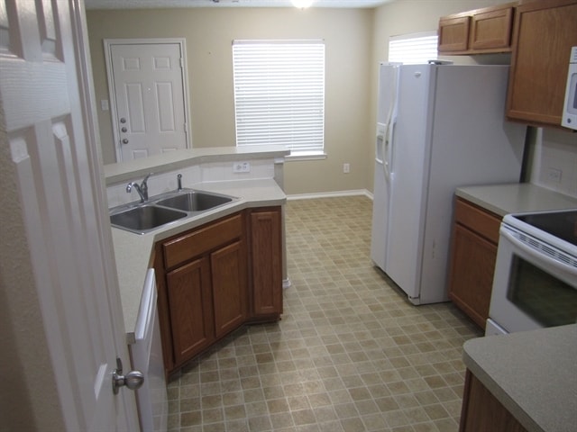 Building Photo - 18401 Sunrise Oaks Ct