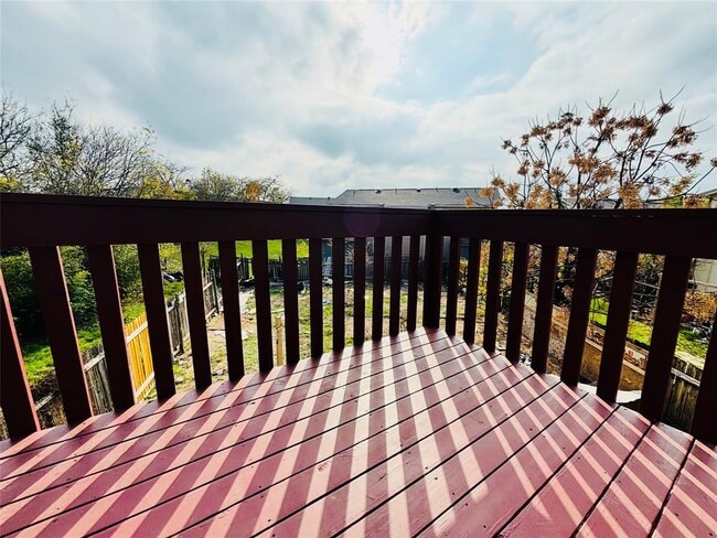 Building Photo - 10309 Brownie Dr