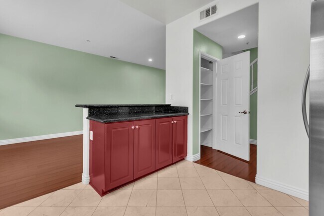 Building Photo - 26090 Stonehaven Dr