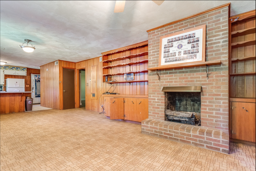 Building Photo - 146 Rosedale Cir