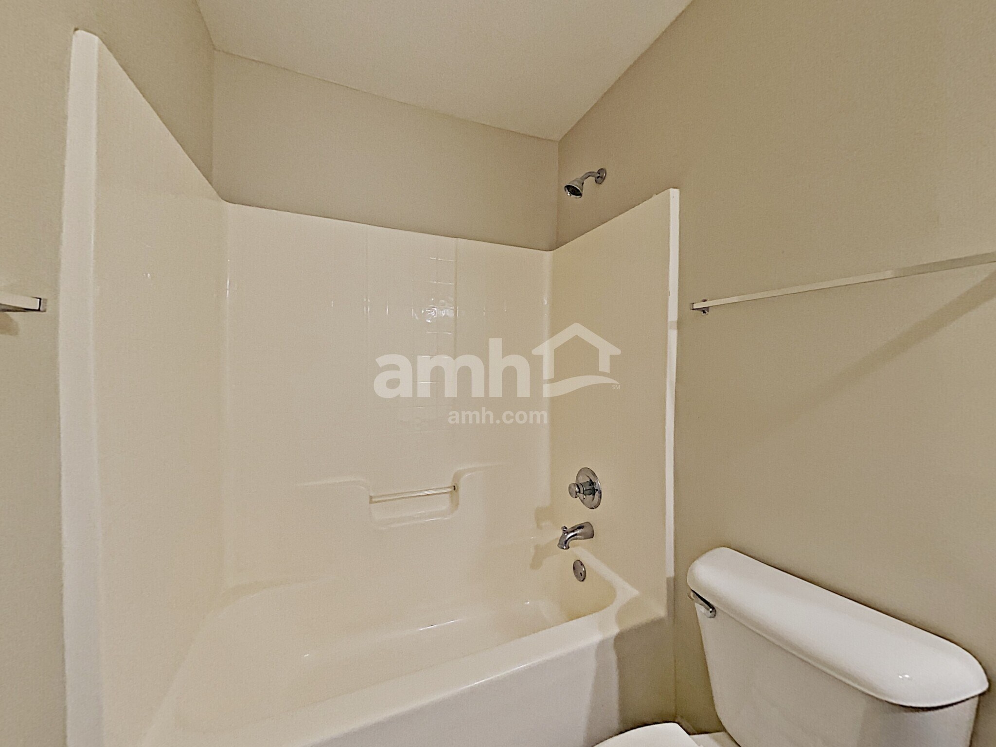 Building Photo - 2465 Hickory Station Cir