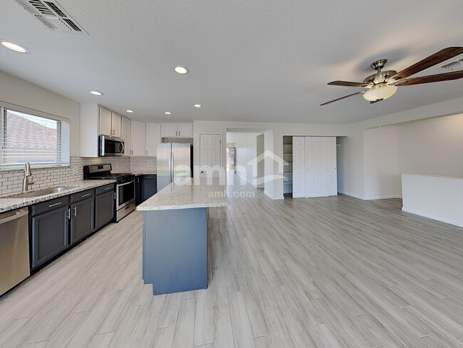 Building Photo - 3894 W Oak Springs Terrace