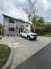 Building Photo - 515 Wagner St