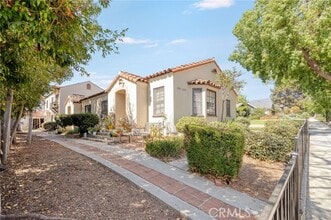 Building Photo - 1375 N Mentor Ave