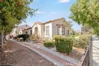 Building Photo - 1375 N Mentor Ave