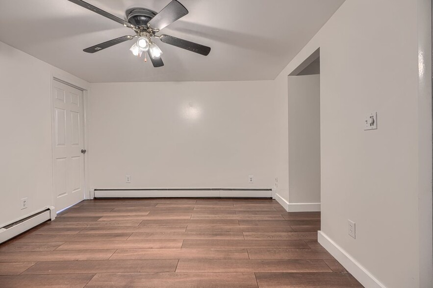 Building Photo - 1703 Roland Ave