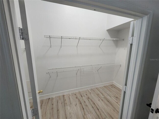 Building Photo - 5704 Grindstone Loop